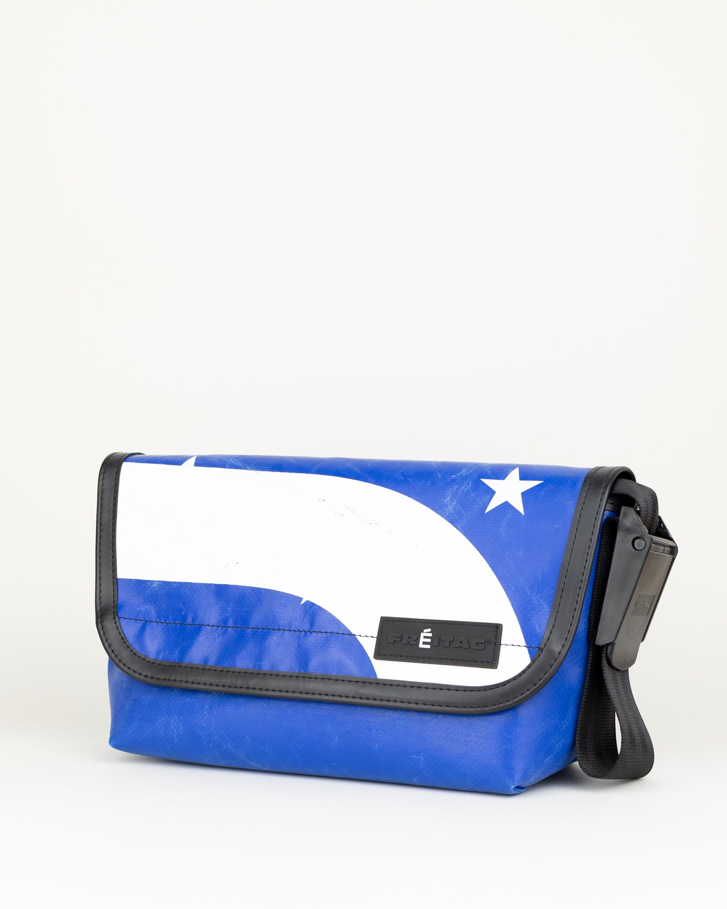 FREITAG / Études Studio "F41 E HAWAII FIVE-0 4173993 Blue/White"