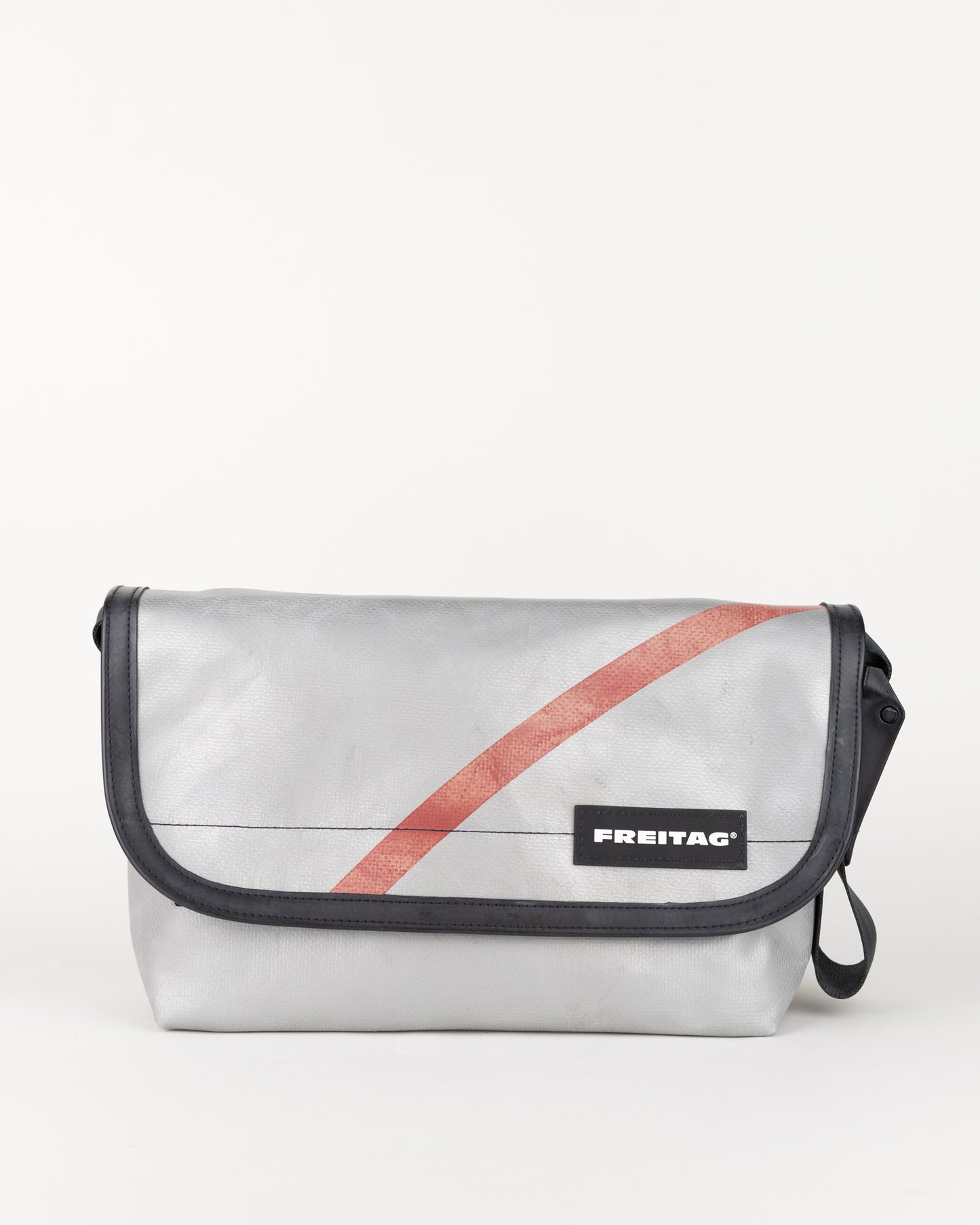 FREITAG "F41 HAWAII FIVE-O 4138161 Silver/Red"