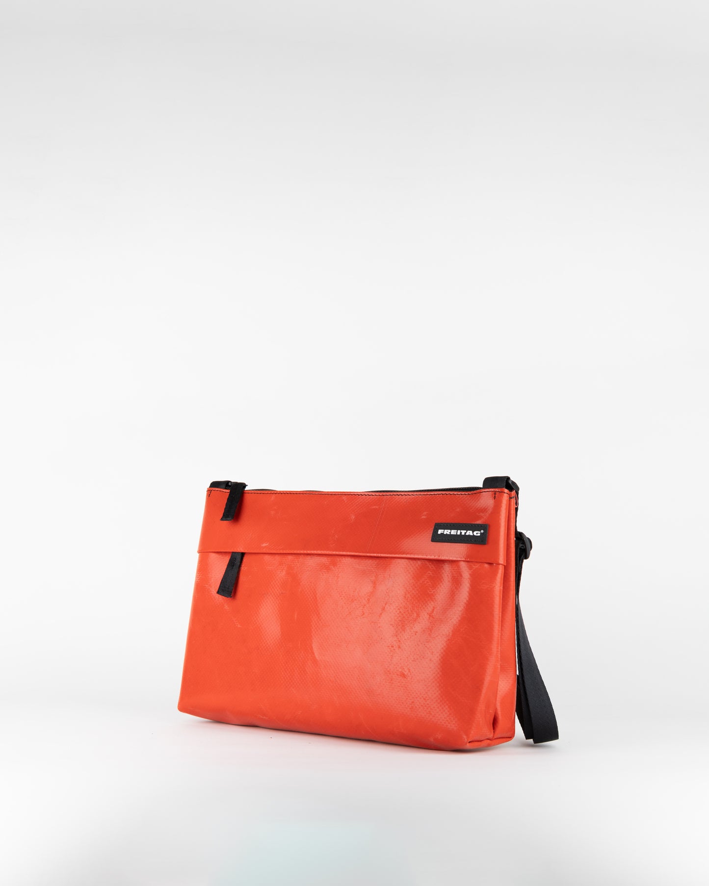 FREITAG "F553 LOU 3760087 Red"