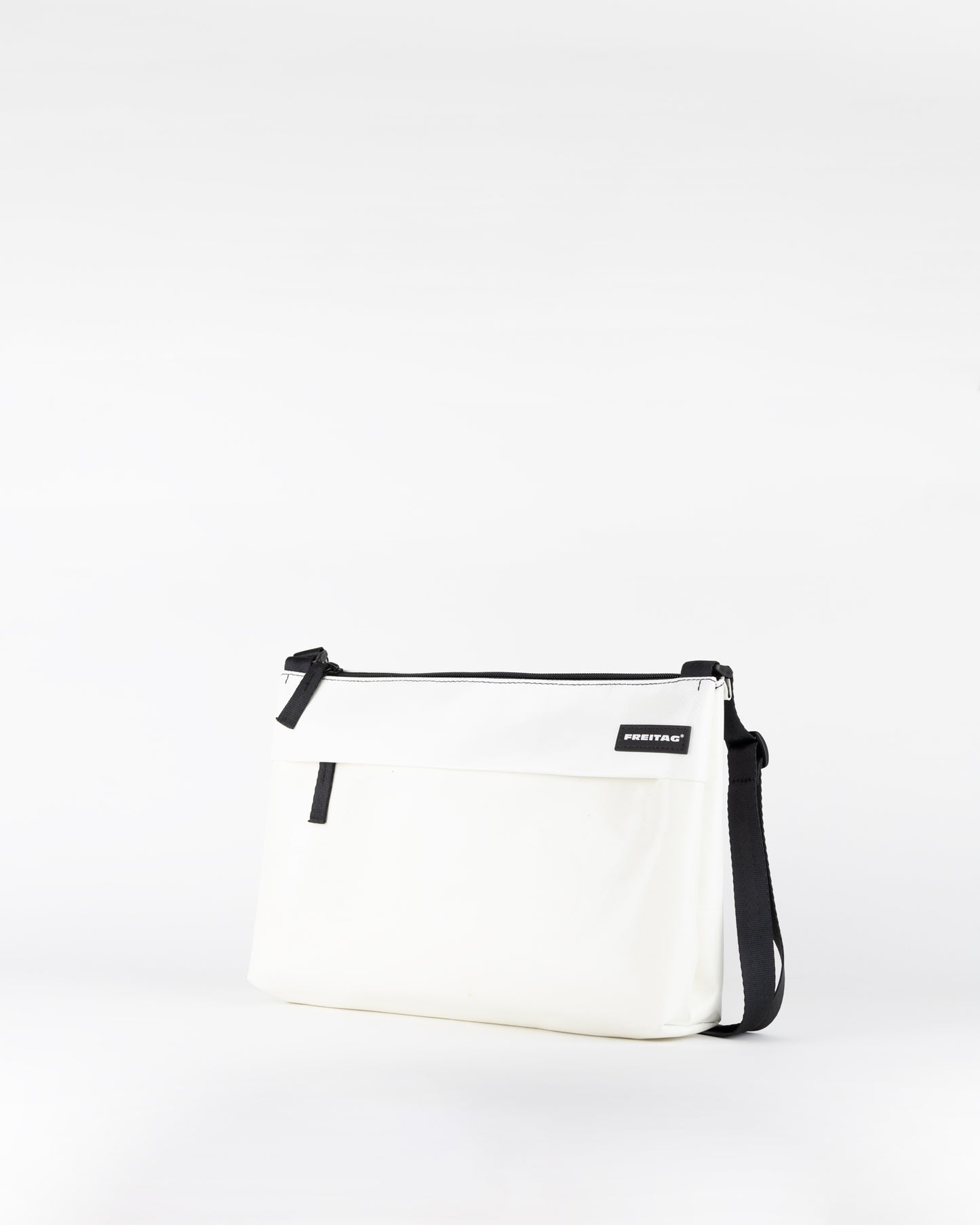 FREITAG "F553 LOU 3760174 White"