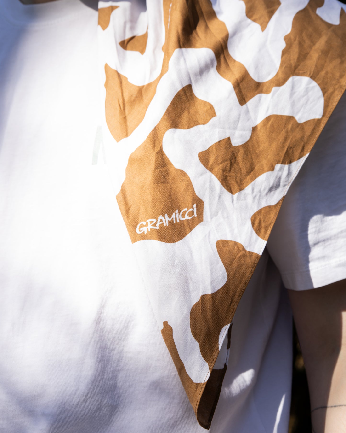 Gramicci "Burly Runningman Bandana Brown"