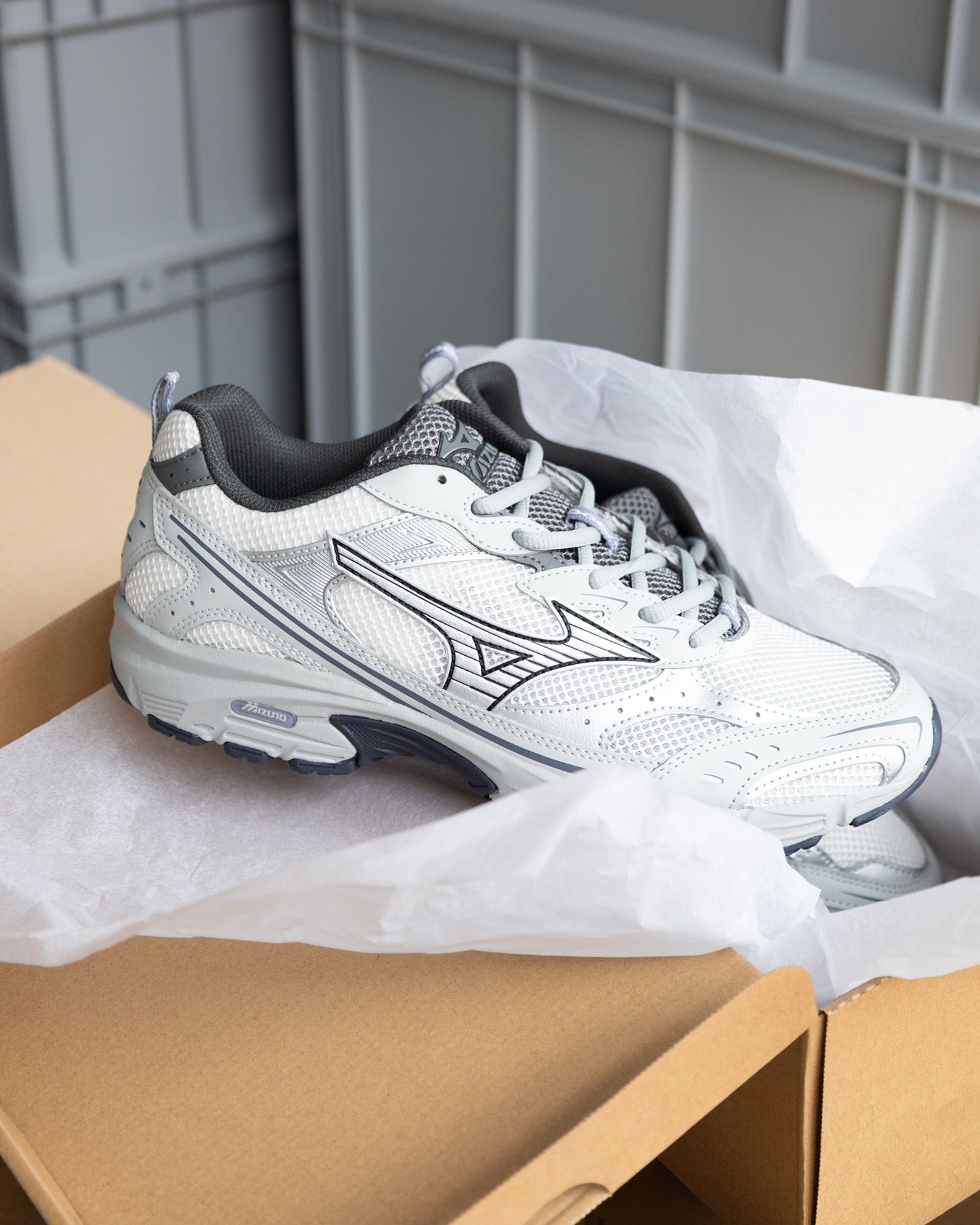 Mizuno "MXR SPORT Nimbus Cloud/Silver/Silver"