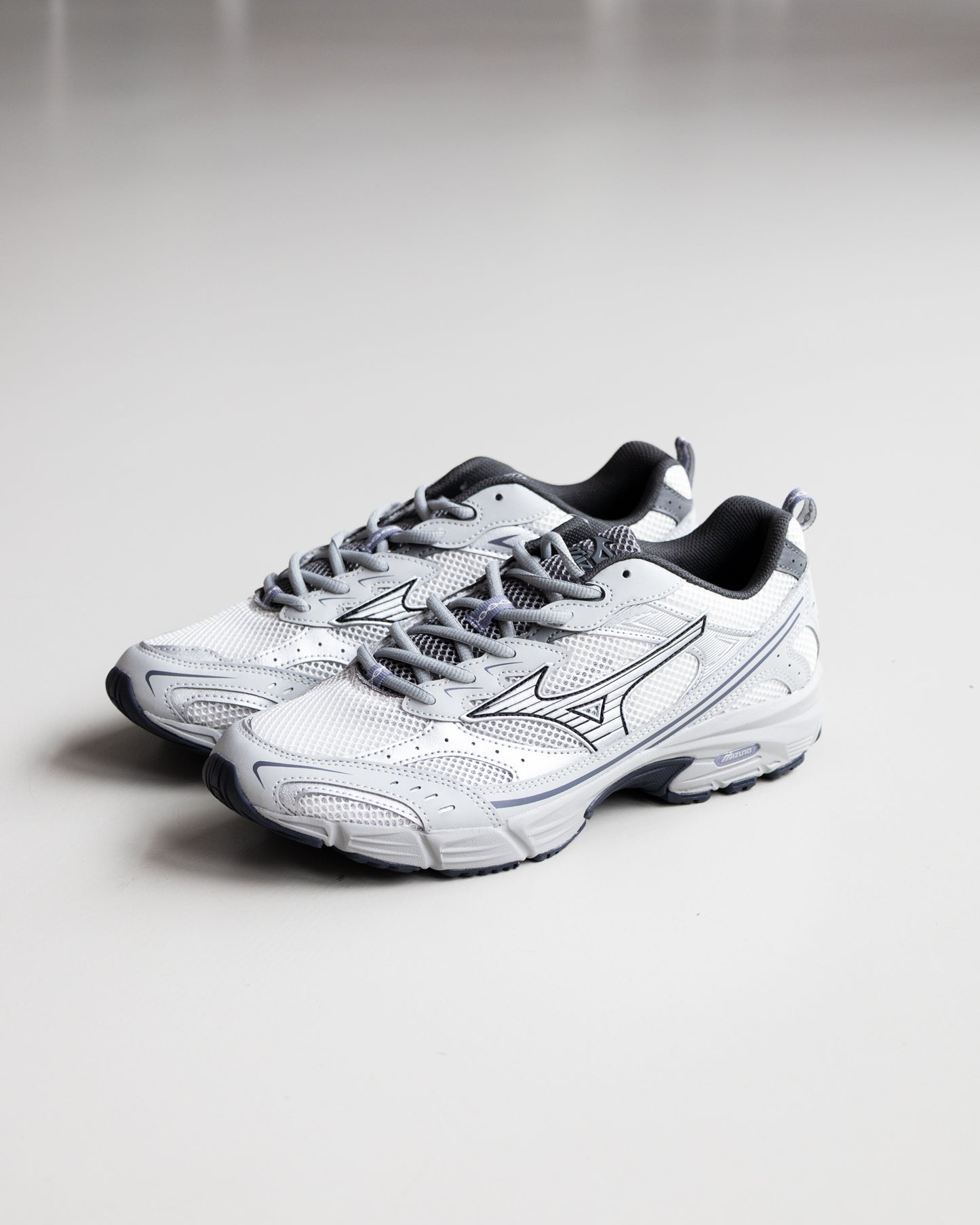 Mizuno "MXR SPORT Nimbus Cloud/Silver/Silver"