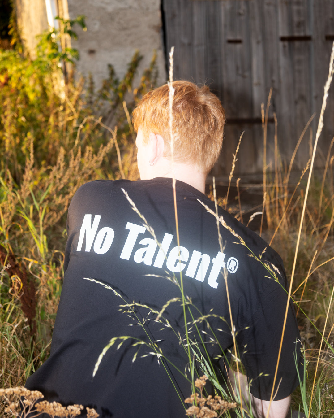 No Talent Studio "NT Represent Black T-Shirt“