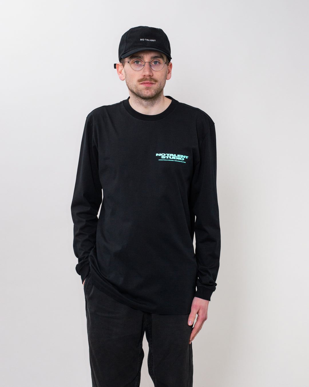 No Talent Studio "WWS Black LS"