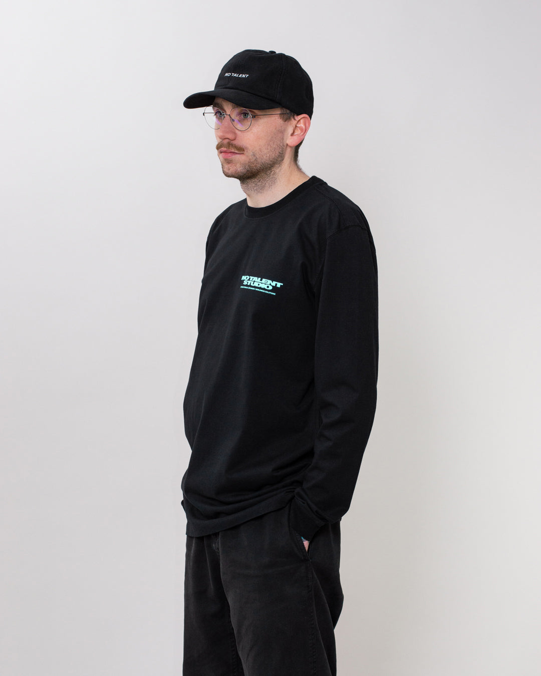 No Talent Studio "WWS Black LS"