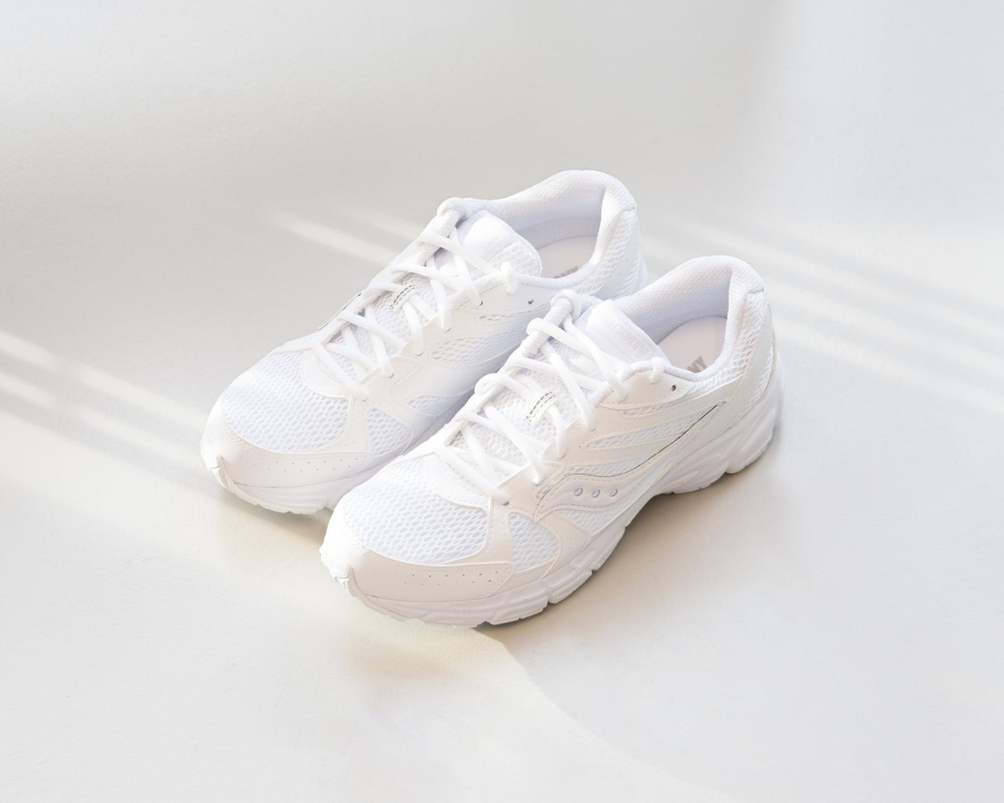 Saucony "Ride Millennium - White"