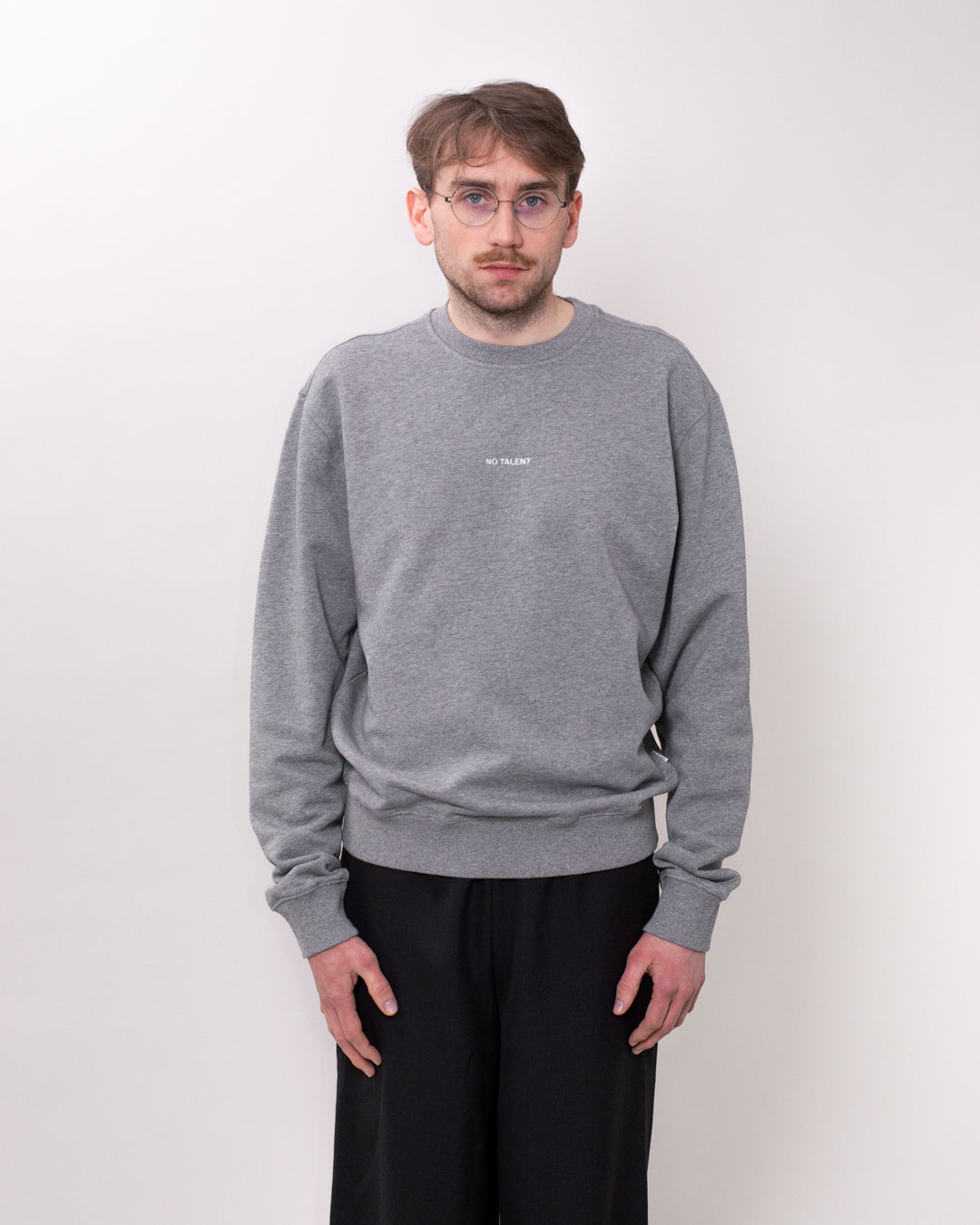 No Talent Studio "Basic Sweater (Sports Grey & White)"