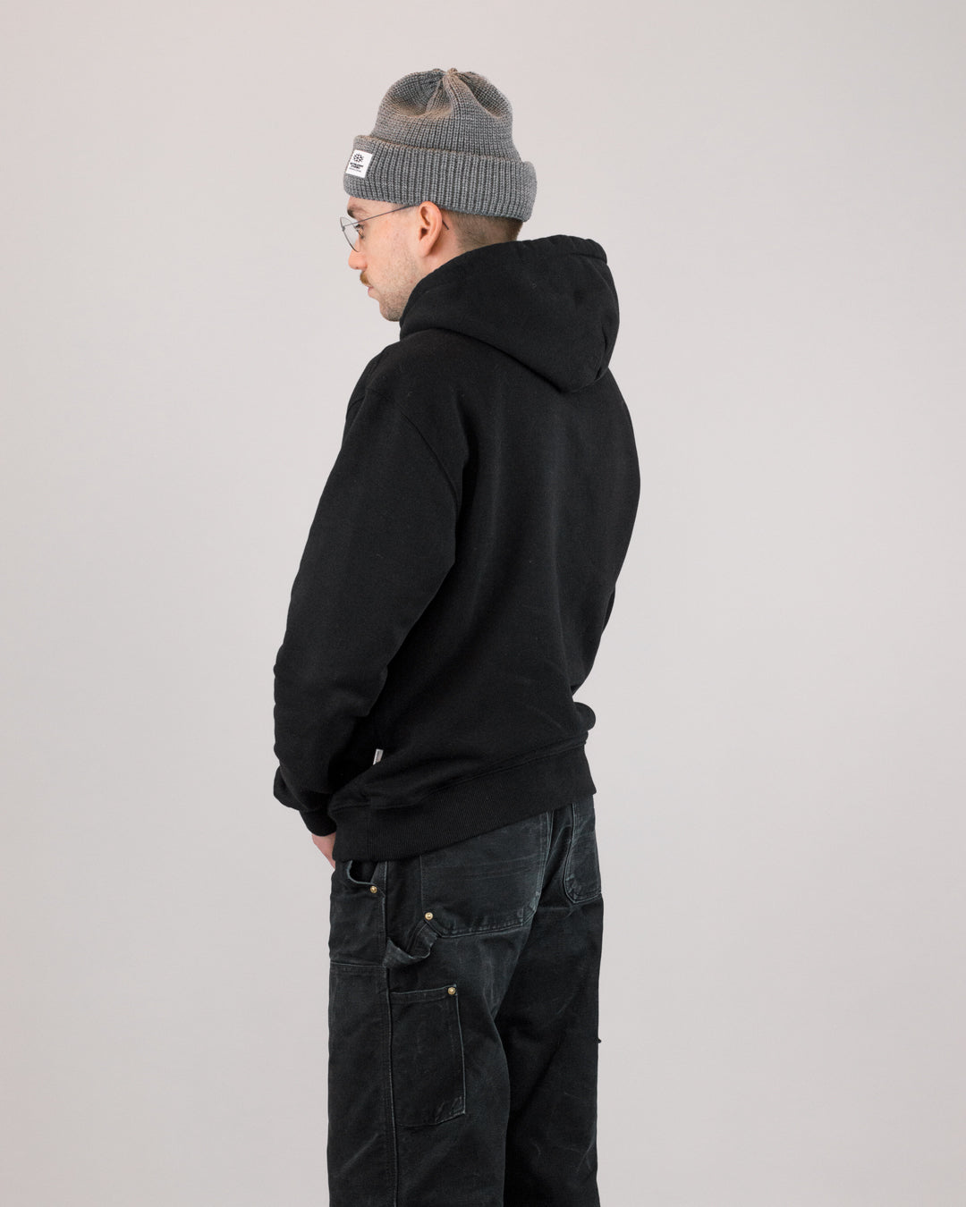 No Talent Studio "Basic All Black Hoodie"