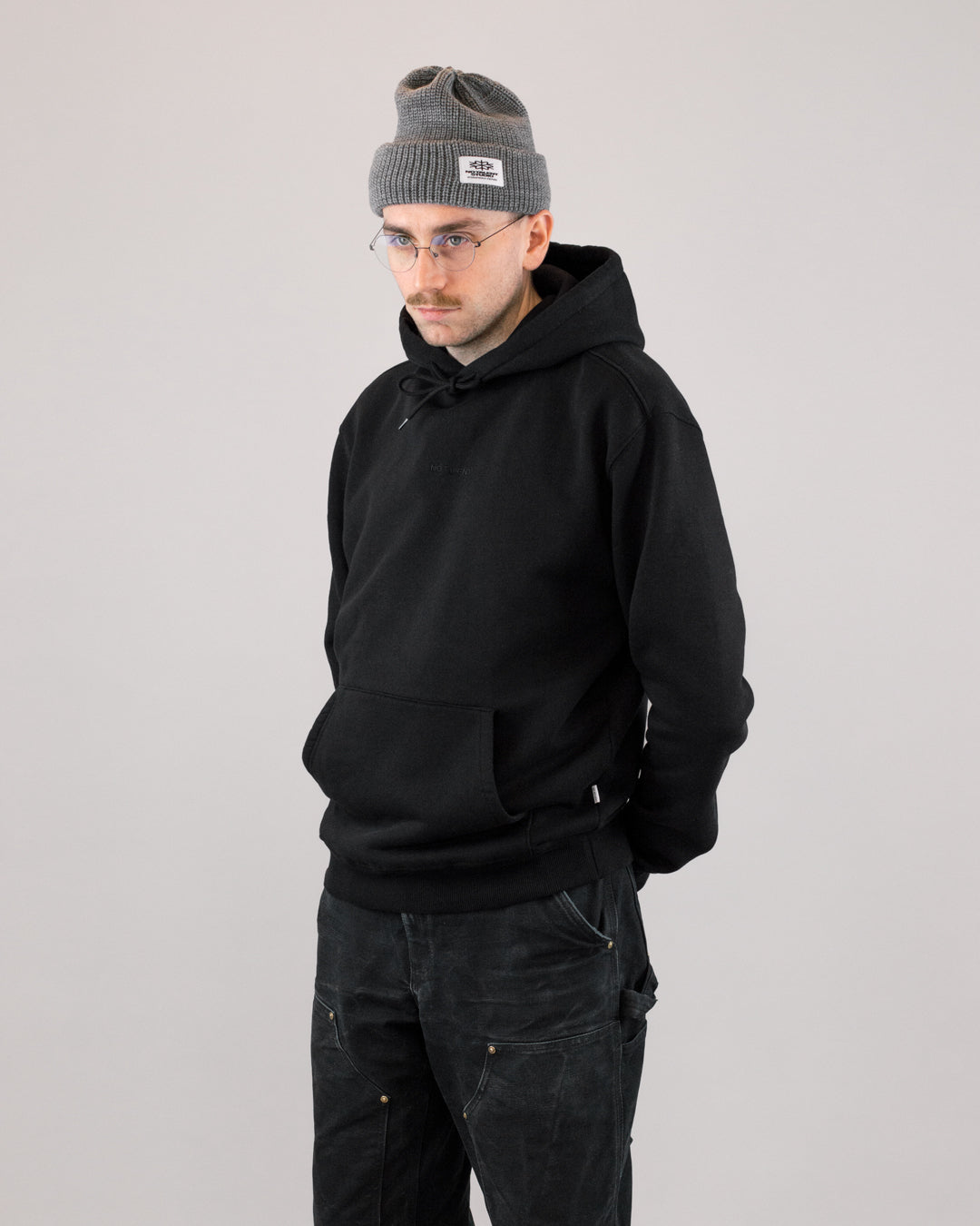 No Talent Studio "Basic All Black Hoodie"