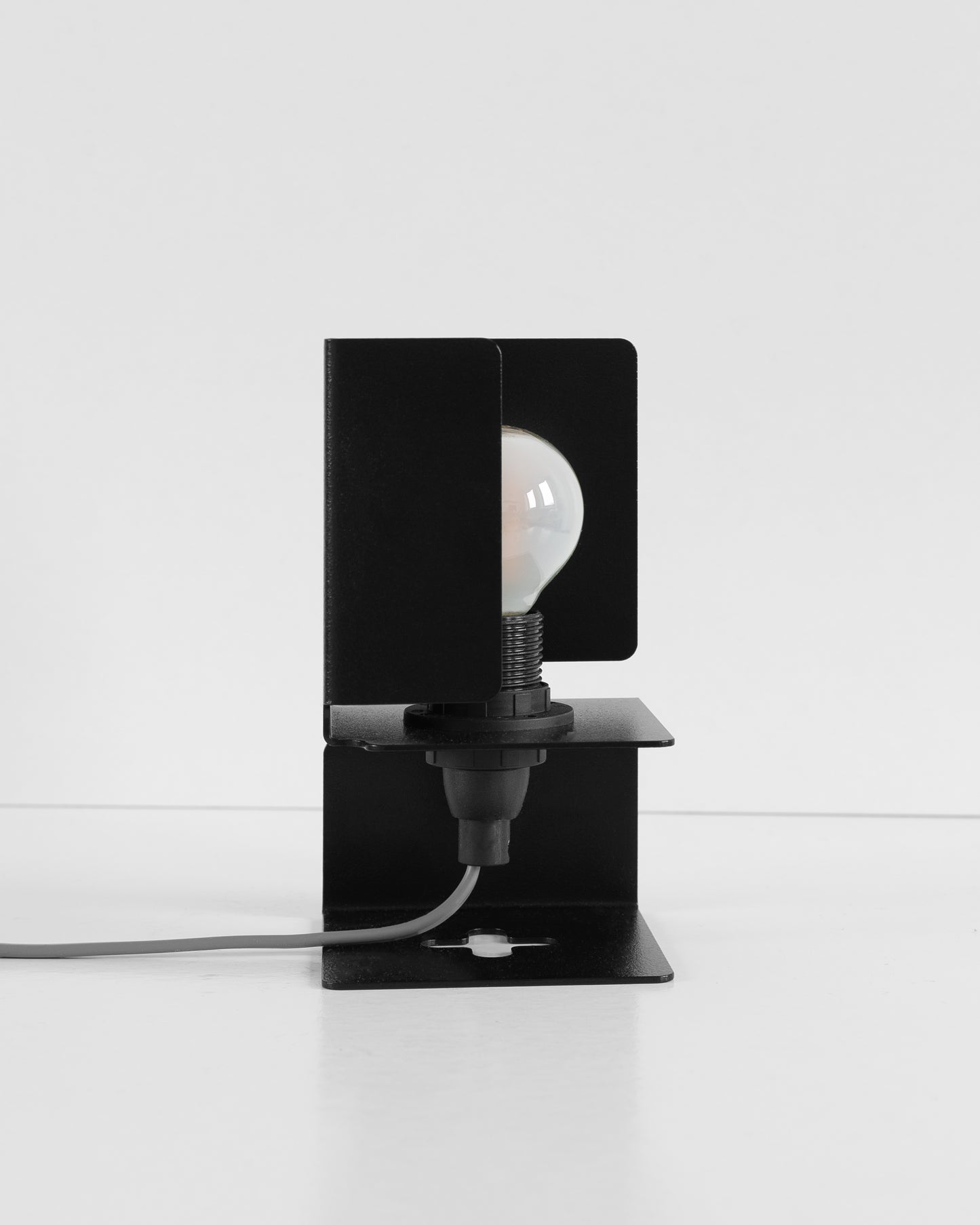 Leuys "Folded Lamp"
