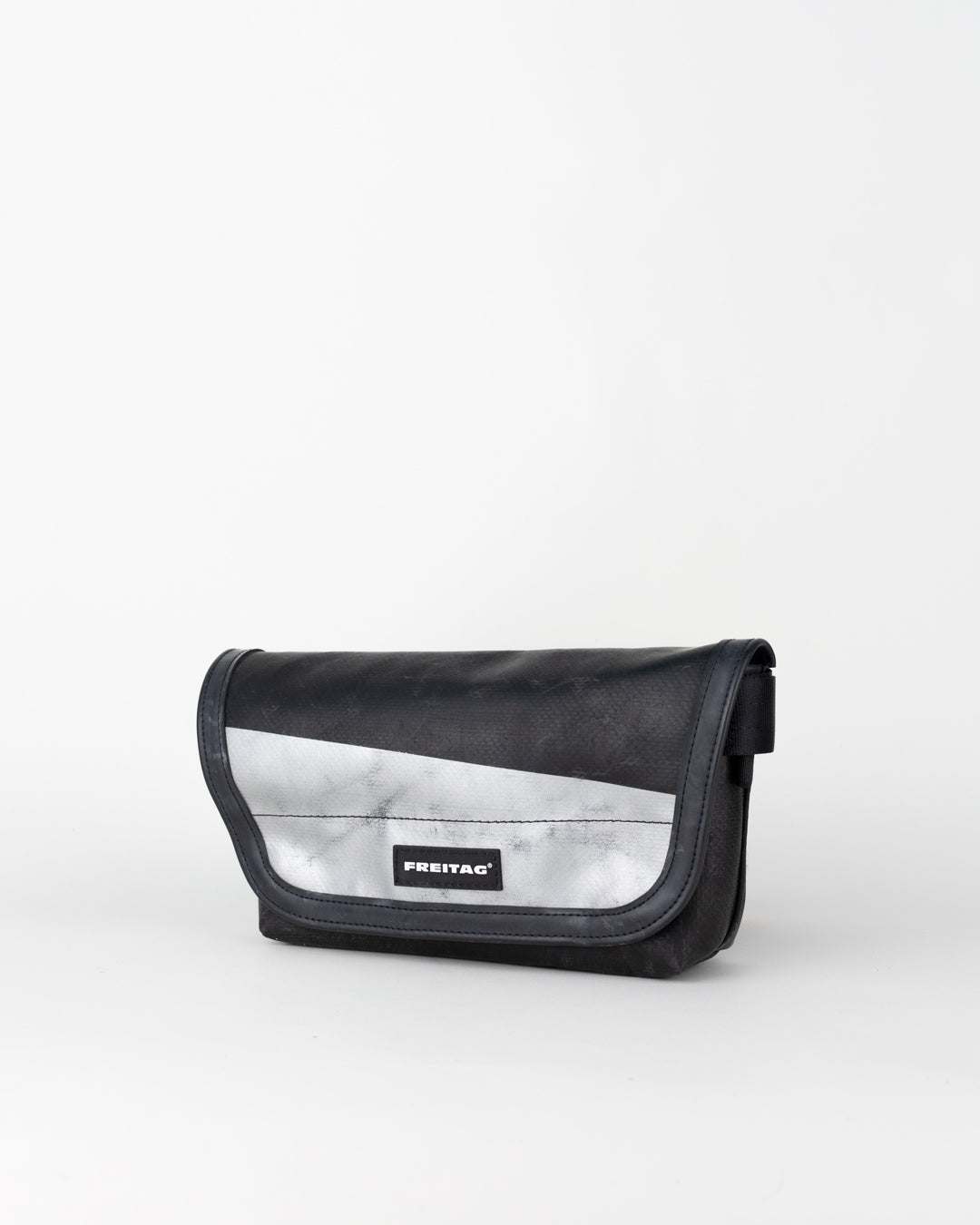 FREITAG "F40 JAMIE 4184468 Black/Silver"