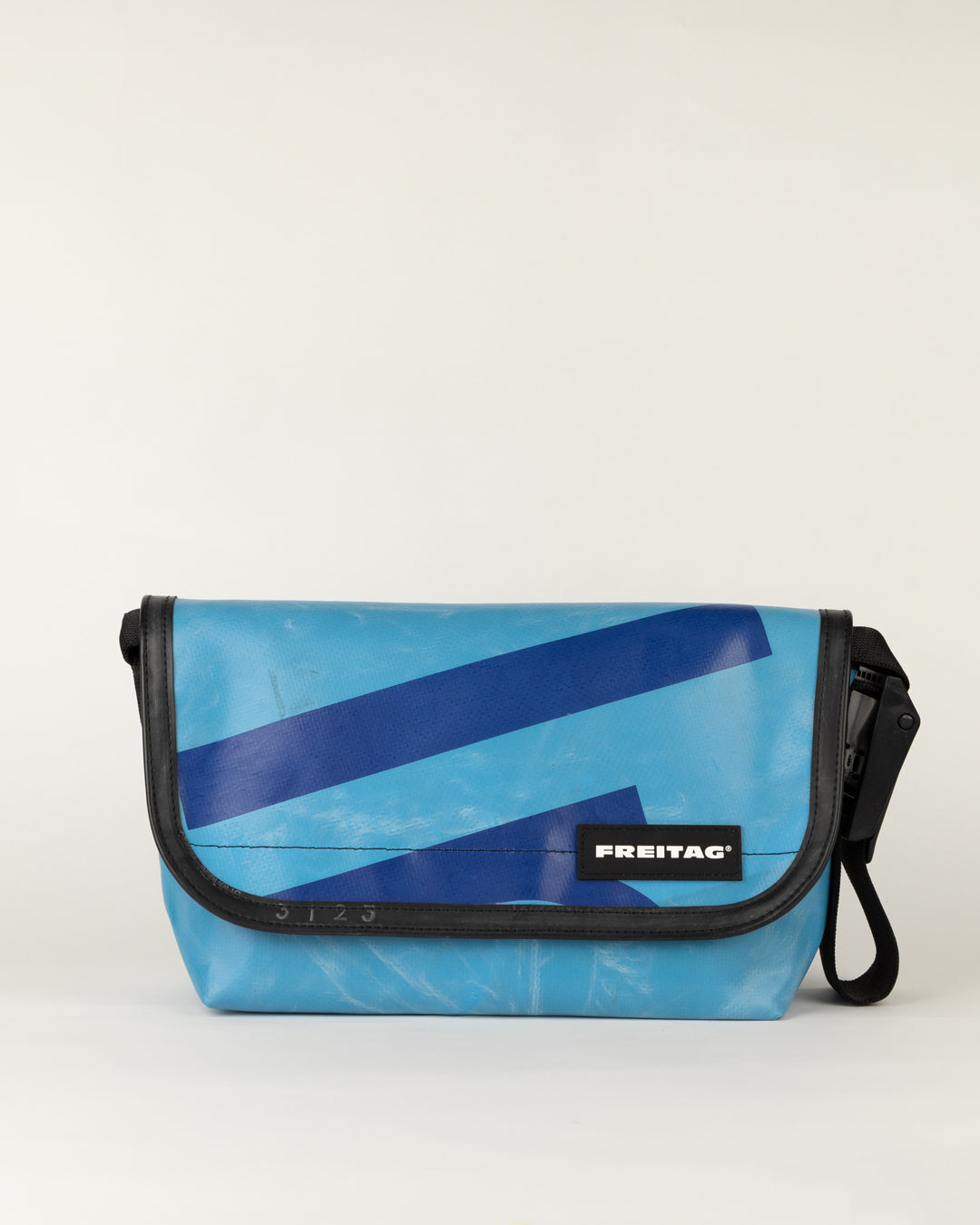 FREITAG "F41 HAWAII FIVE-O 3829472 Blue"