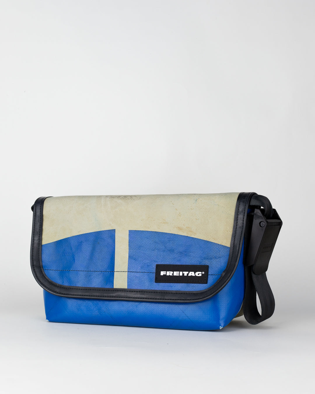 FREITAG "F41 HAWAII FIVE-O 4218199 Blue/Beige"