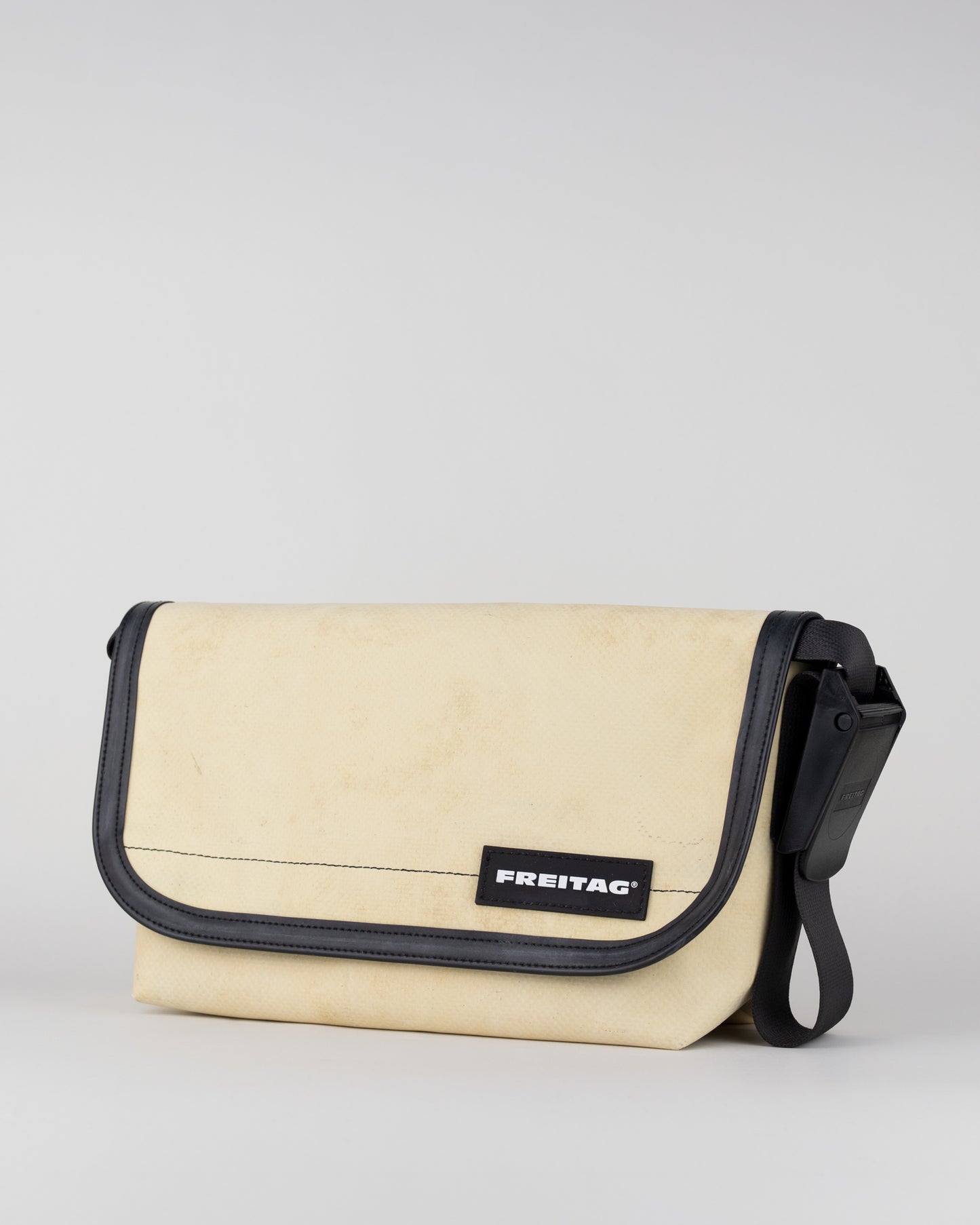 FREITAG "F41 HAWAII FIVE-O 4250059 Light Yellow"