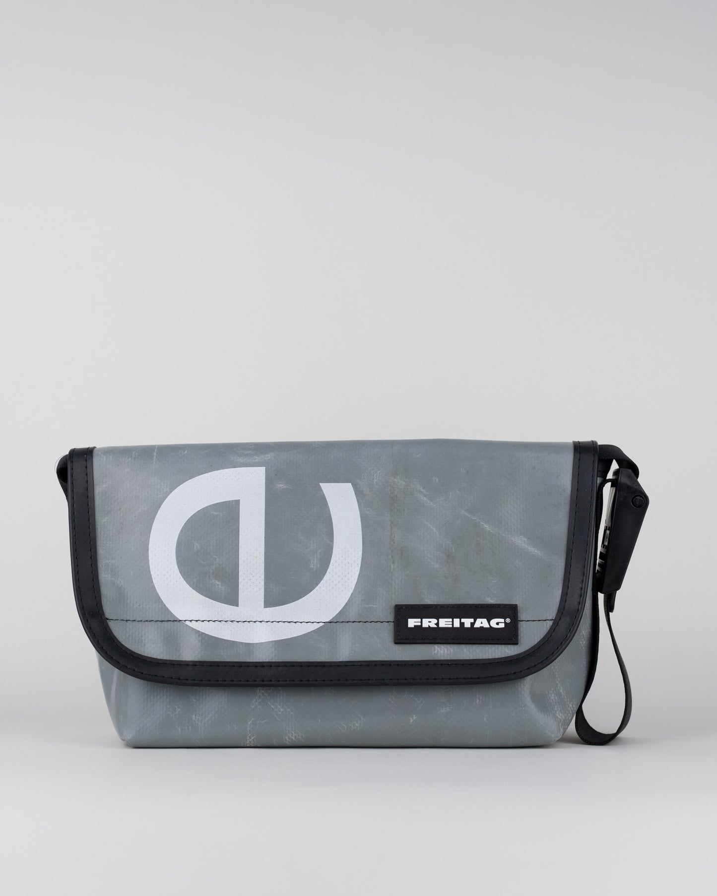 FREITAG "F41 HAWAII FIVE-O 4251572 Grey/White"