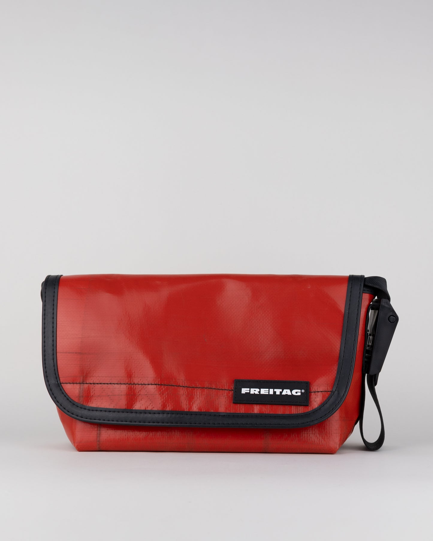FREITAG "F41 HAWAII FIVE-O 4251834 Red"
