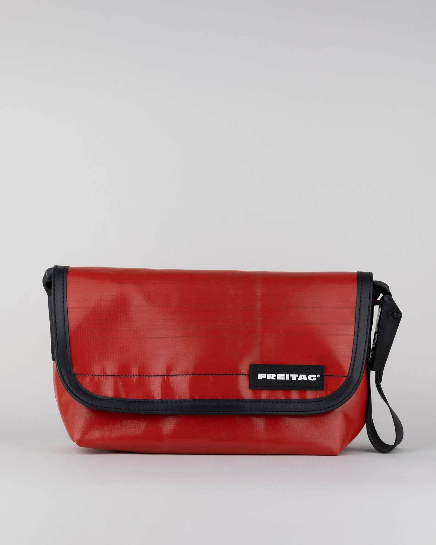 FREITAG "F41 HAWAII FIVE-O 4251836 Red"