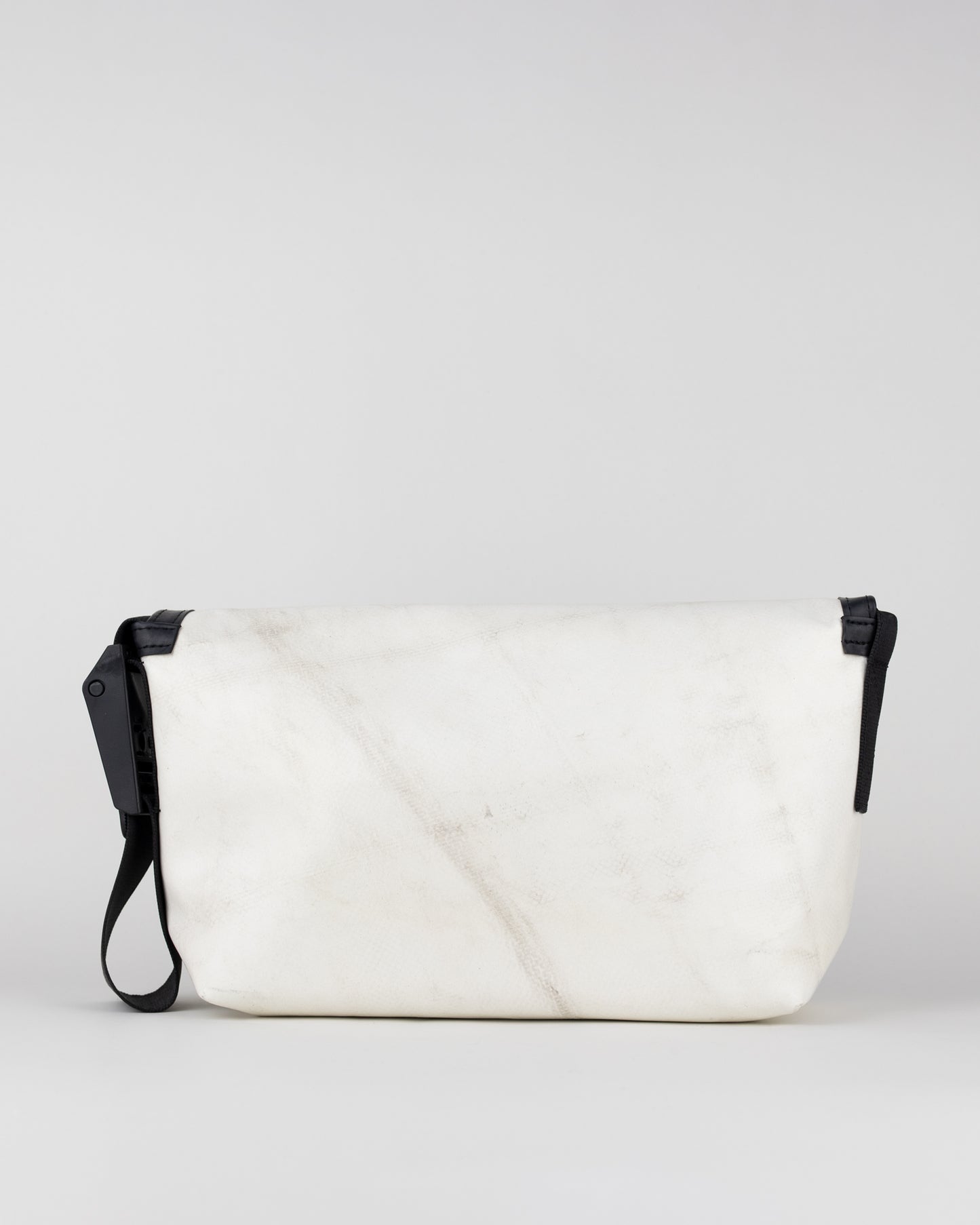 FREITAG "F41 HAWAII FIVE-O 4251989 Dark Green/White"