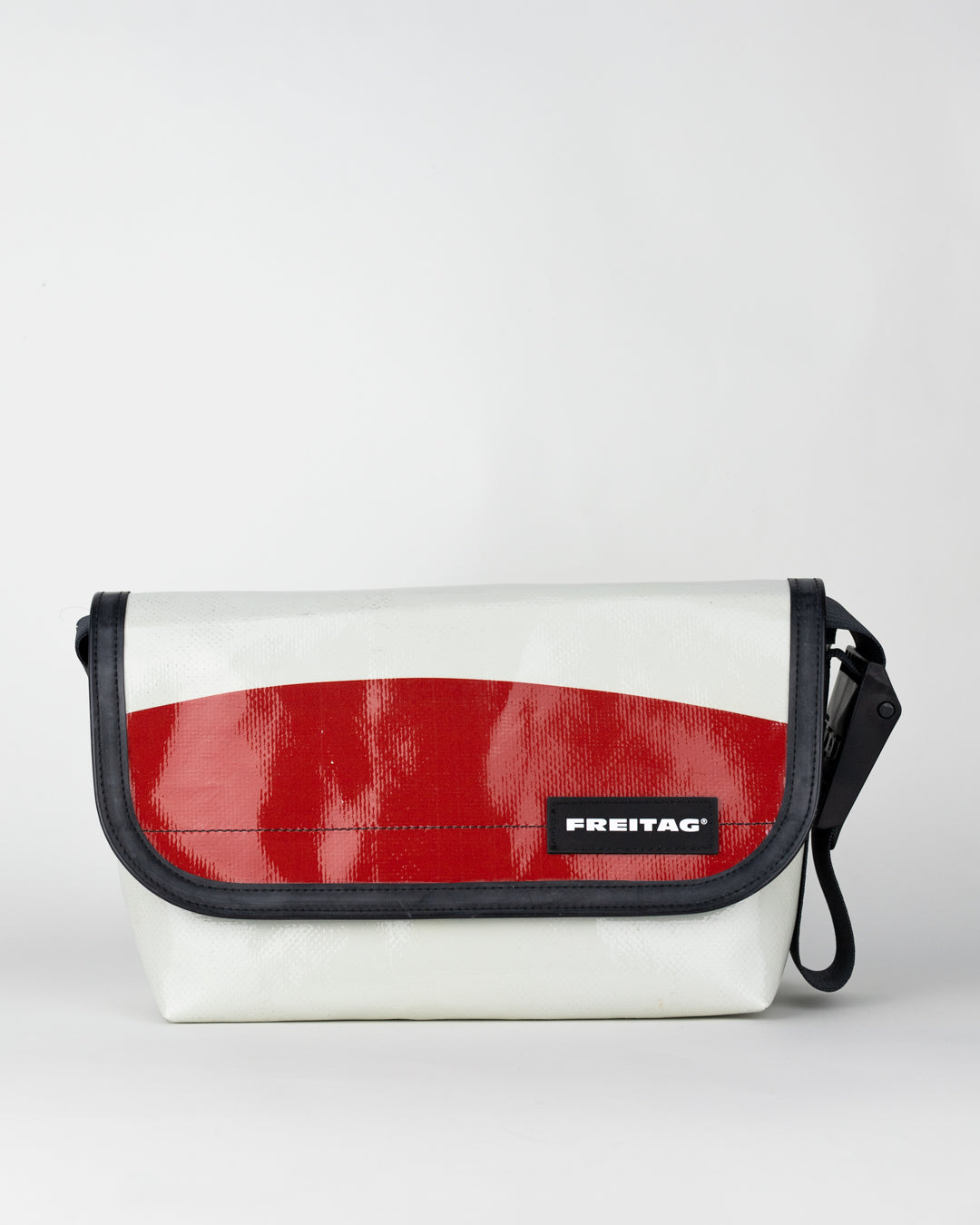 FREITAG "F41 HAWAII FIVE-O 4374632 Red/White"
