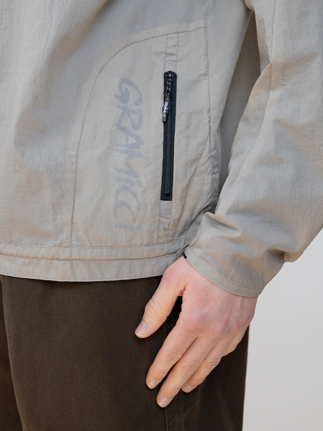 Gramicci "Ultra Light Packable Jacket Concrete"