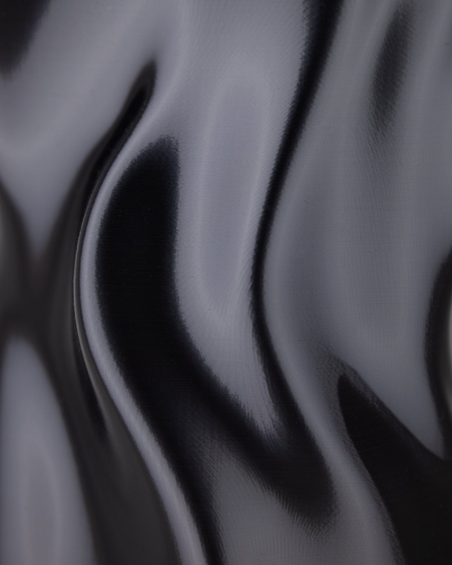 K.I.L. Design "Vase Wavy L"