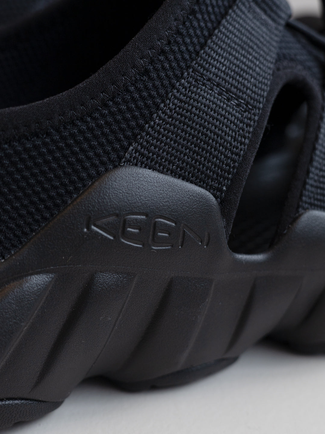 Keen x Snow Peak "Hyperport H2 Sandal SP Triple Black"