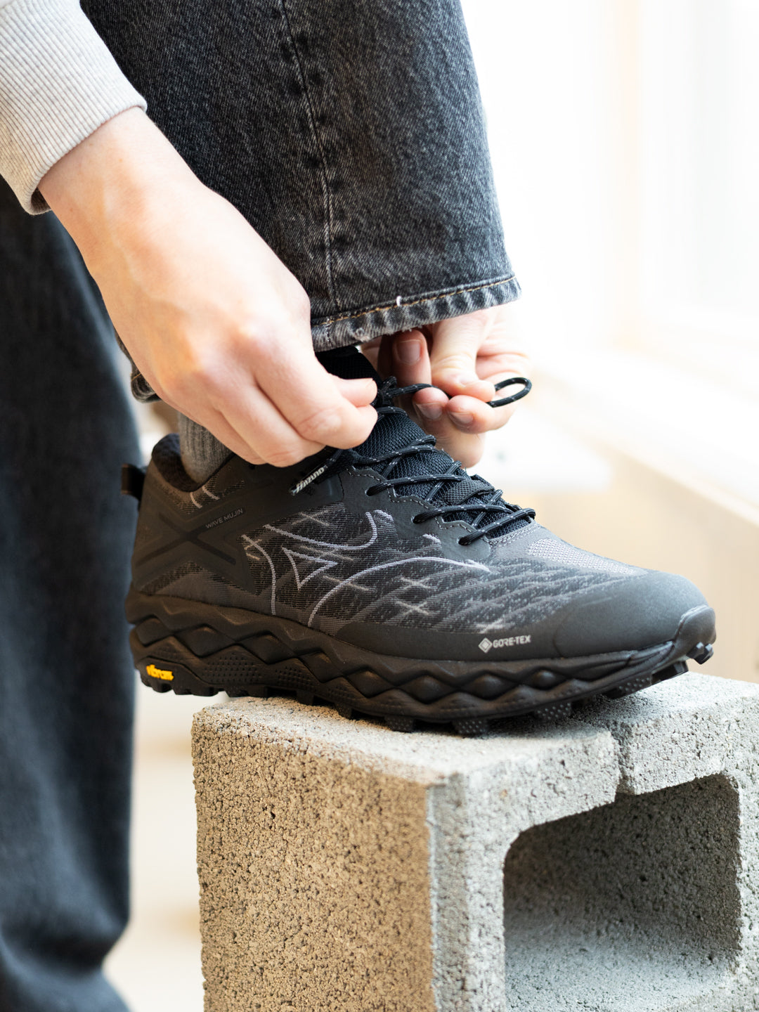 Mizuno "WAVE MUJIN LS GTX Black/Quiet Shade/Black Sand"