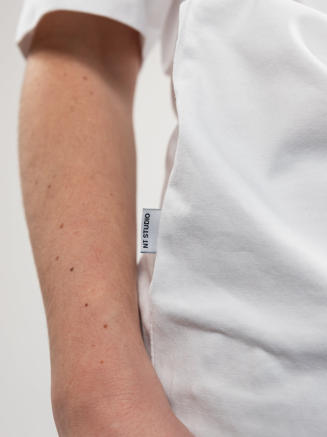 No Talent Studio "Plain Basic White T-Shirt" (2-Pack)